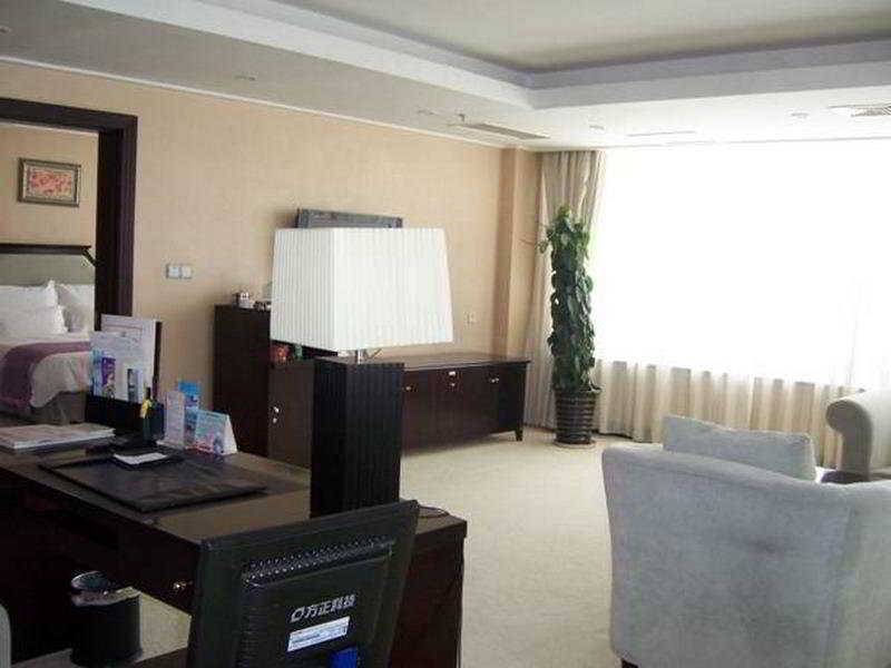 Sophia International Hotel Qingdao Rom bilde